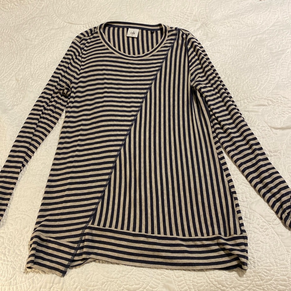 Cabi tunic top. Size M